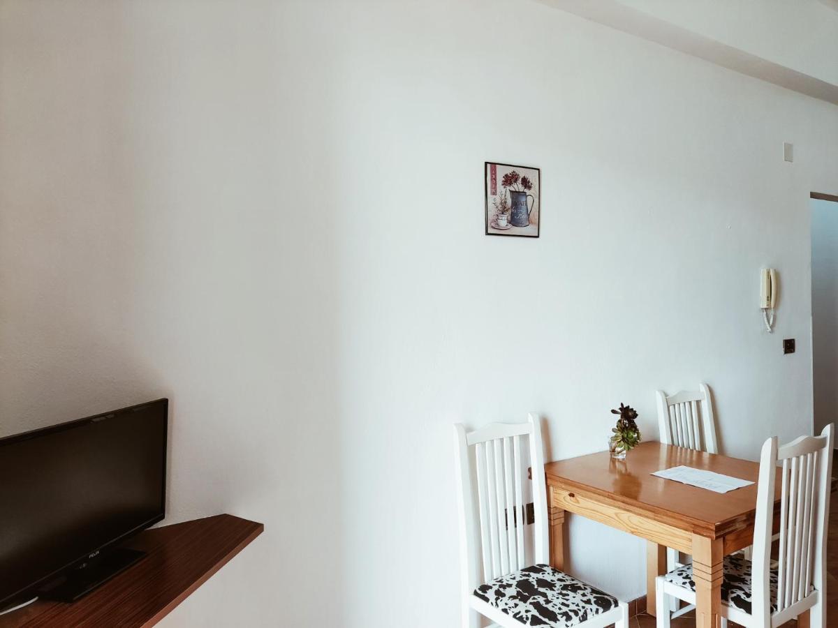 El Rio Apartments Sarande Bagian luar foto