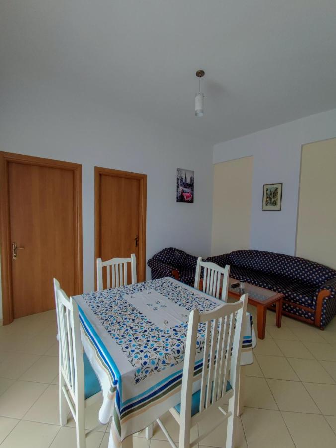 El Rio Apartments Sarande Bagian luar foto
