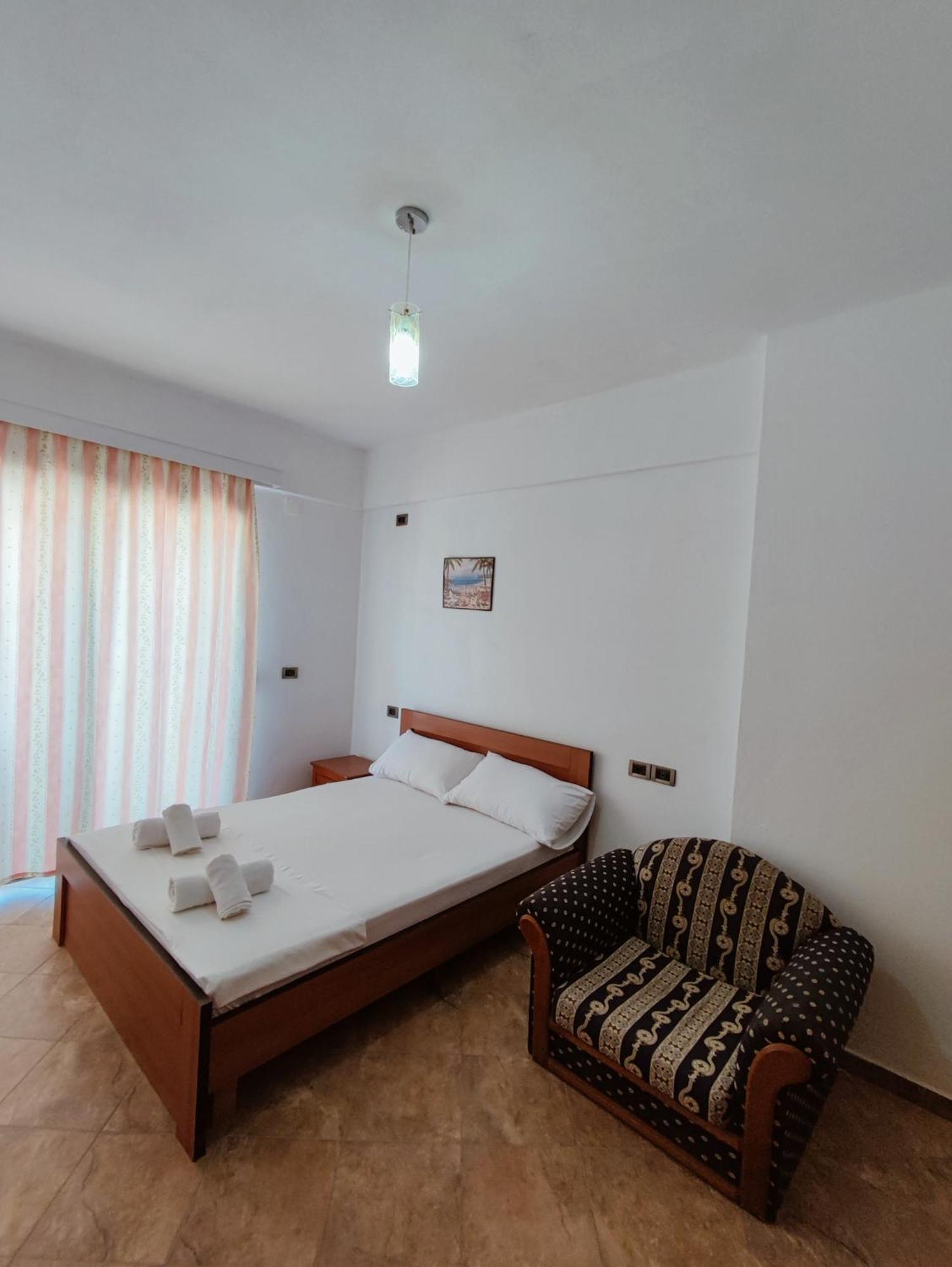 El Rio Apartments Sarande Ruang foto
