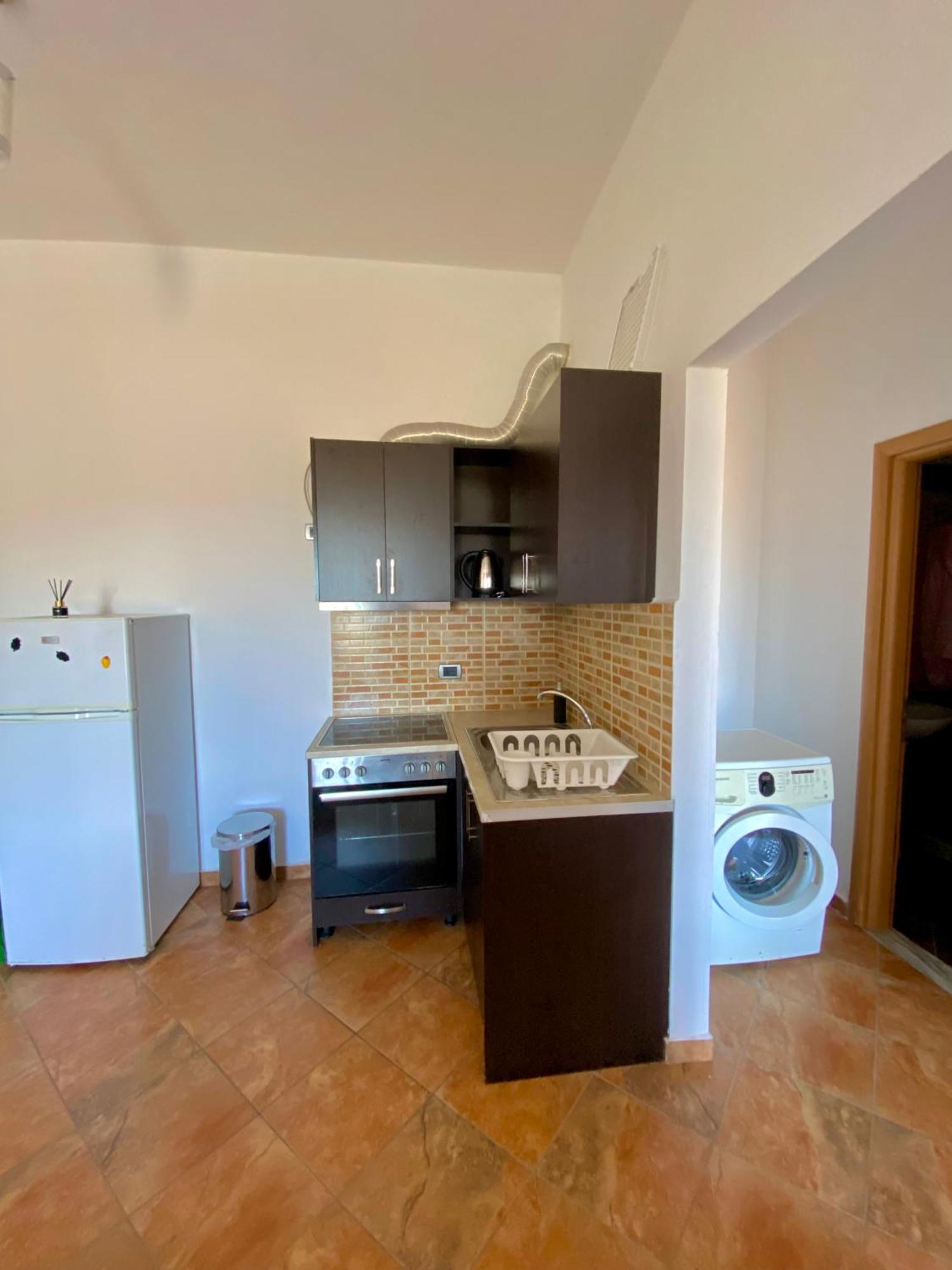 El Rio Apartments Sarande Bagian luar foto