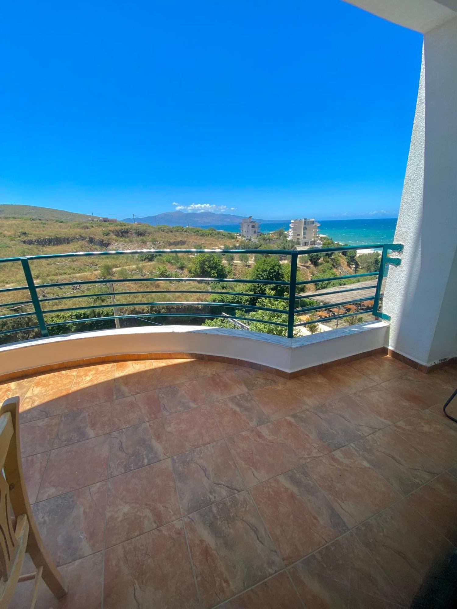 El Rio Apartments Sarande Bagian luar foto