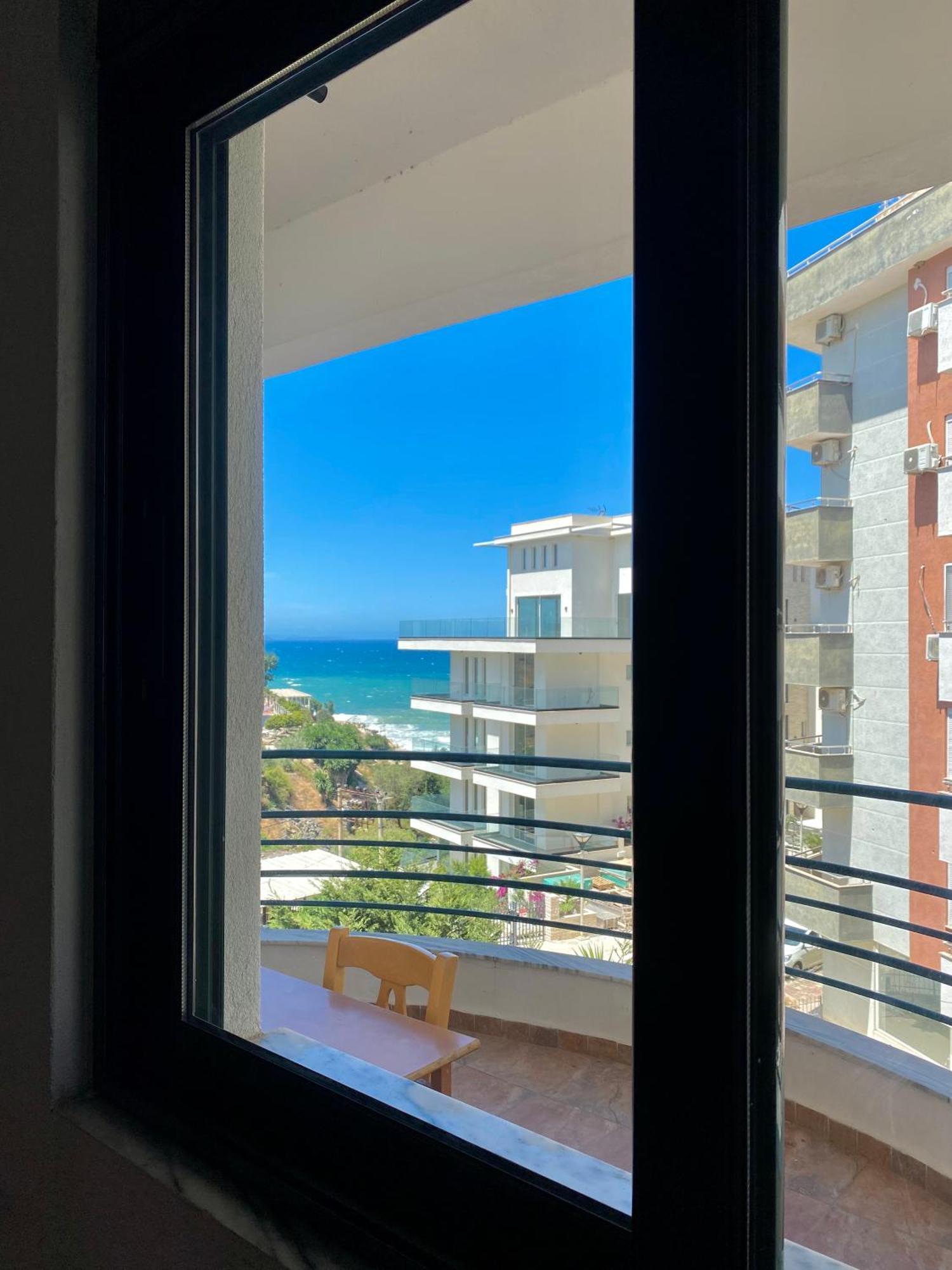 El Rio Apartments Sarande Bagian luar foto